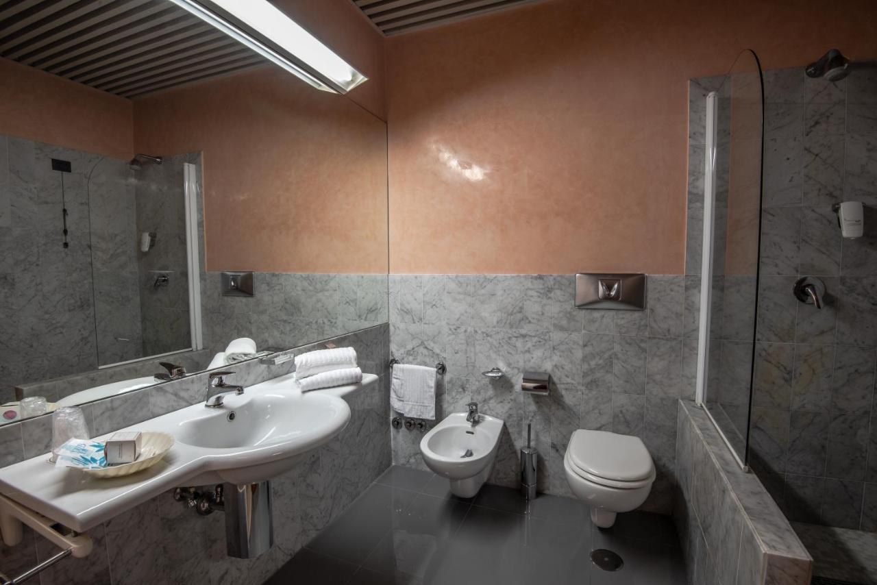 Hotel Petra Roma Esterno foto