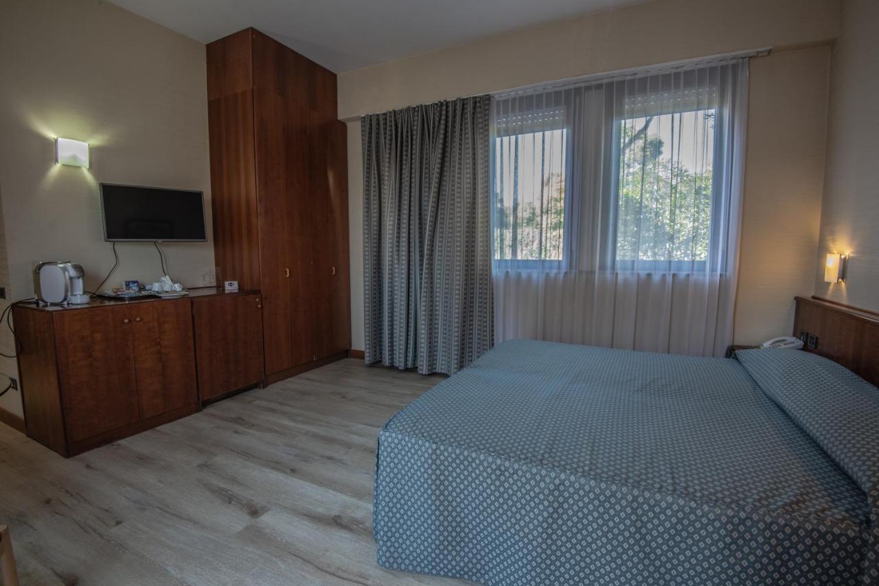 Hotel Petra Roma Esterno foto