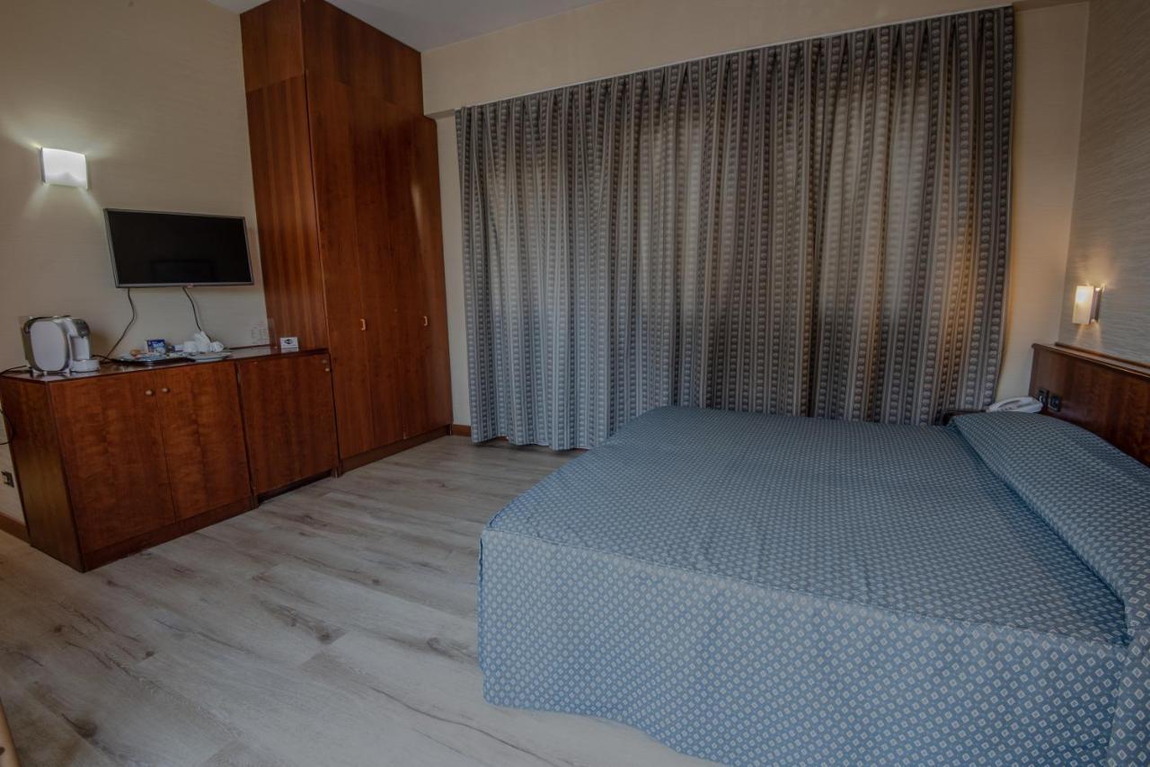 Hotel Petra Roma Esterno foto