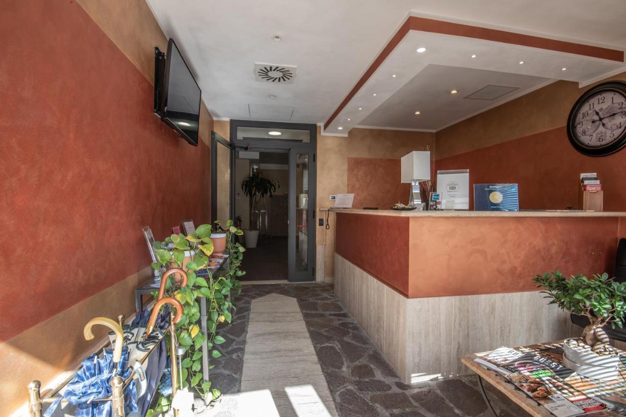 Hotel Petra Roma Esterno foto