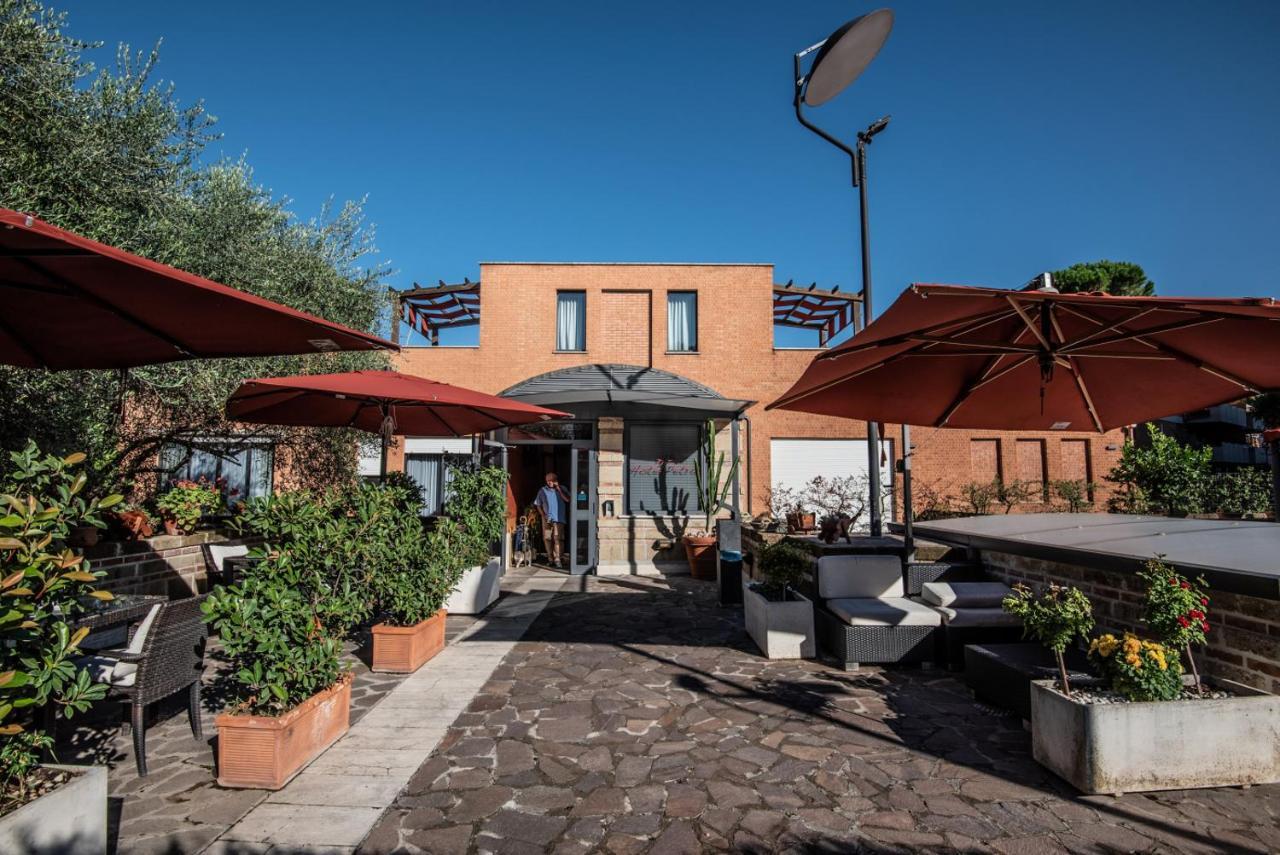 Hotel Petra Roma Esterno foto