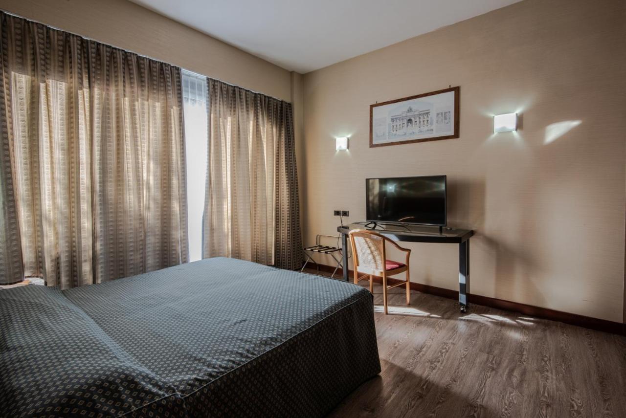 Hotel Petra Roma Esterno foto